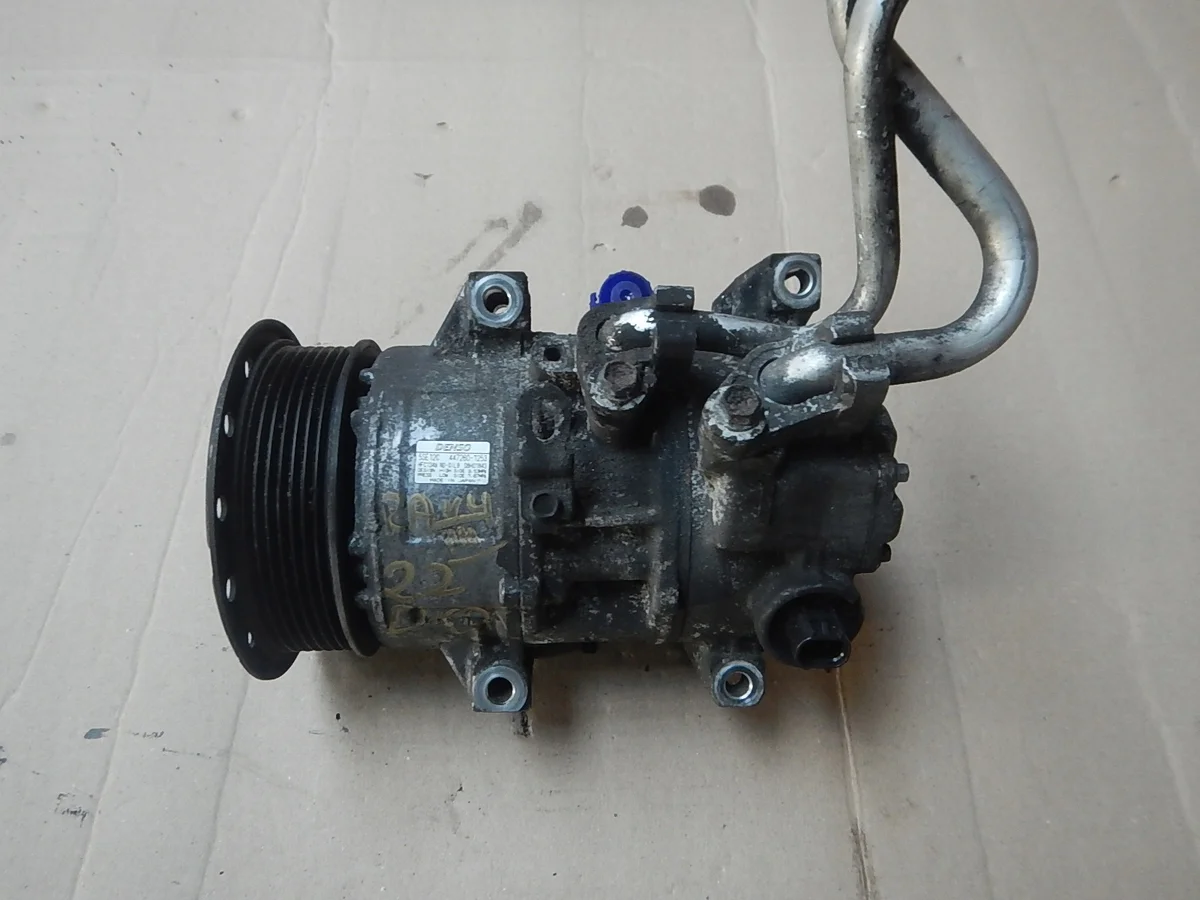 Ilmastoinnin kompressori Toyota RAV4 III 447260-1253
