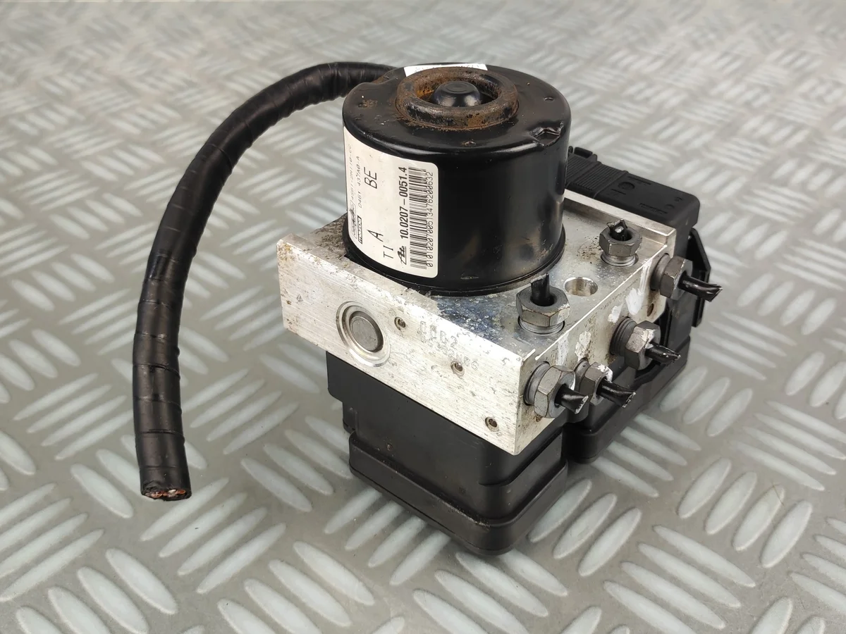 ABS regeleenheid Ford Fiesta Fusion Mazda 2 4S61-2M110-CC