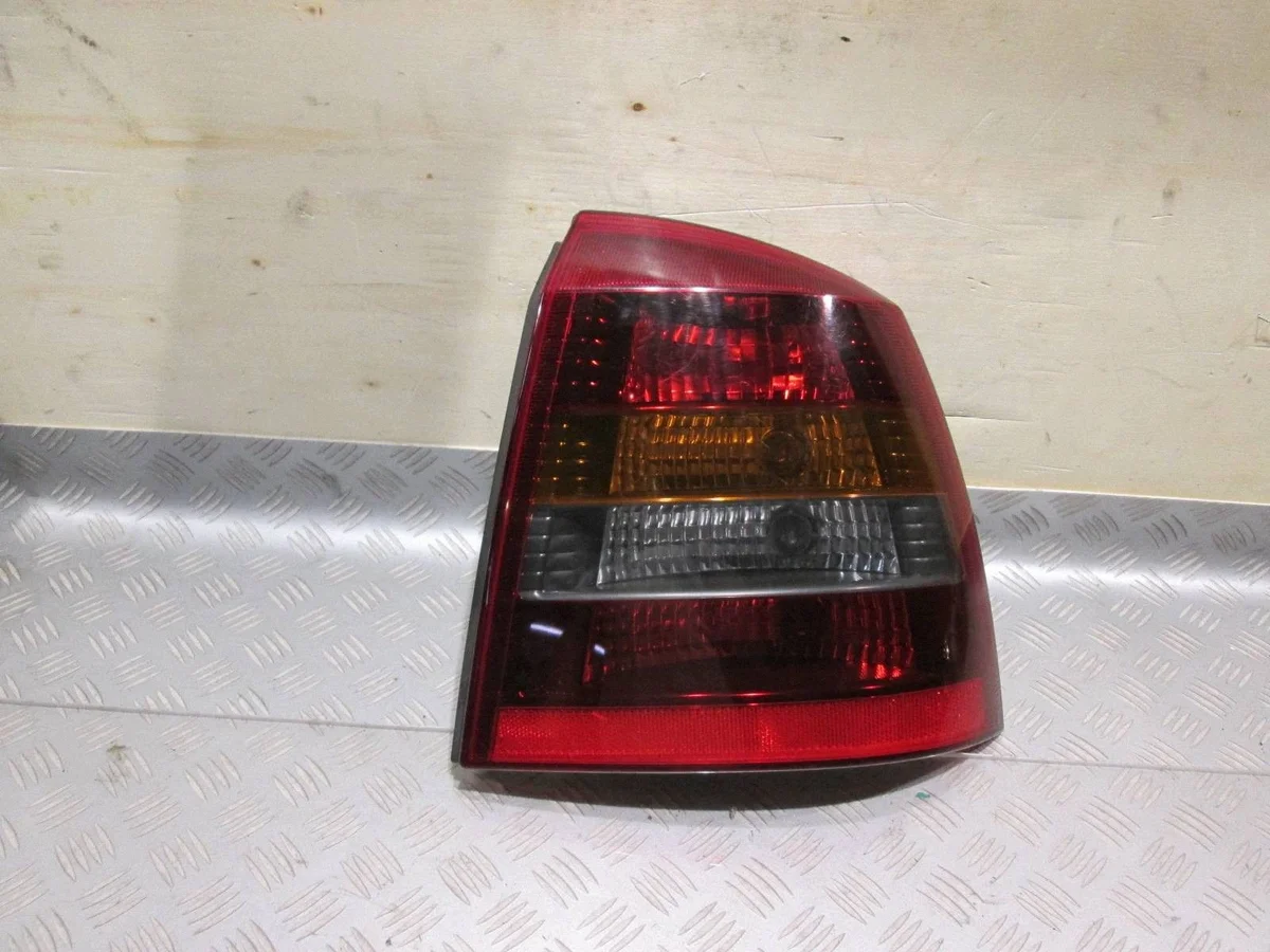 Opel Astra G II takavalaisin oikea ENP4078