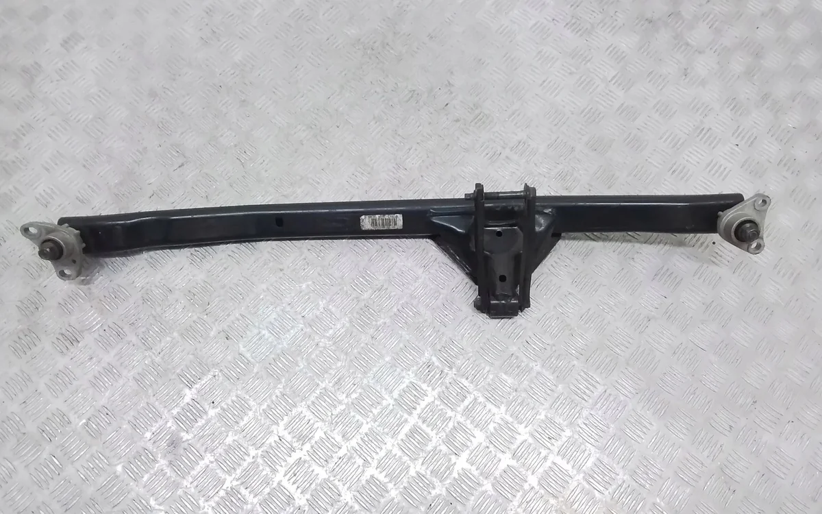 Moottorin tukijalka Volvo S60 30671357