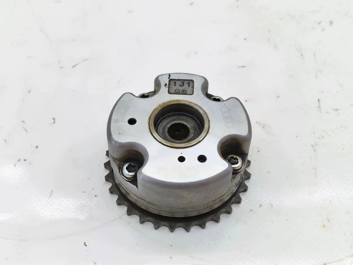 Variateur de distribution Audi A8 D3 06E109083LX