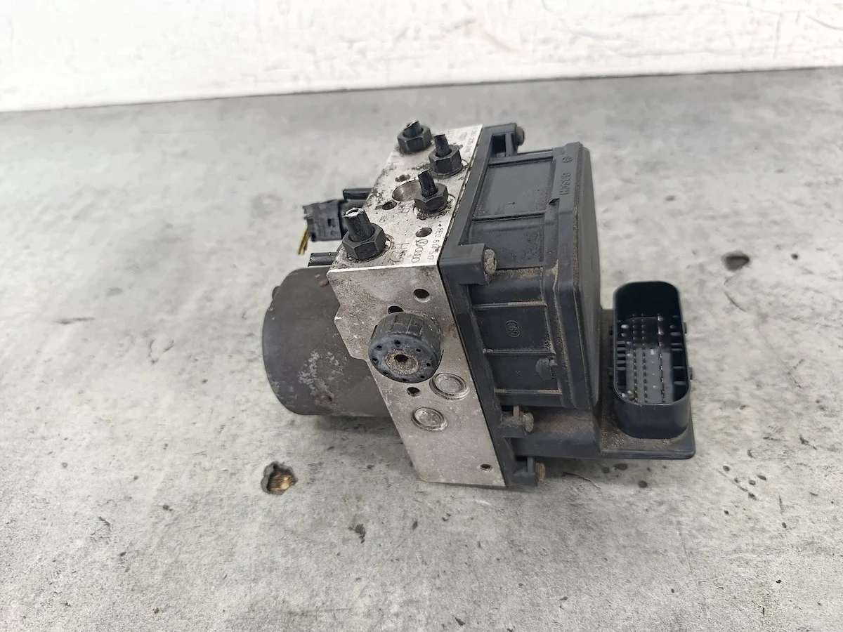 ABS-pumppu Audi A4 B6 8E0614517 image 4