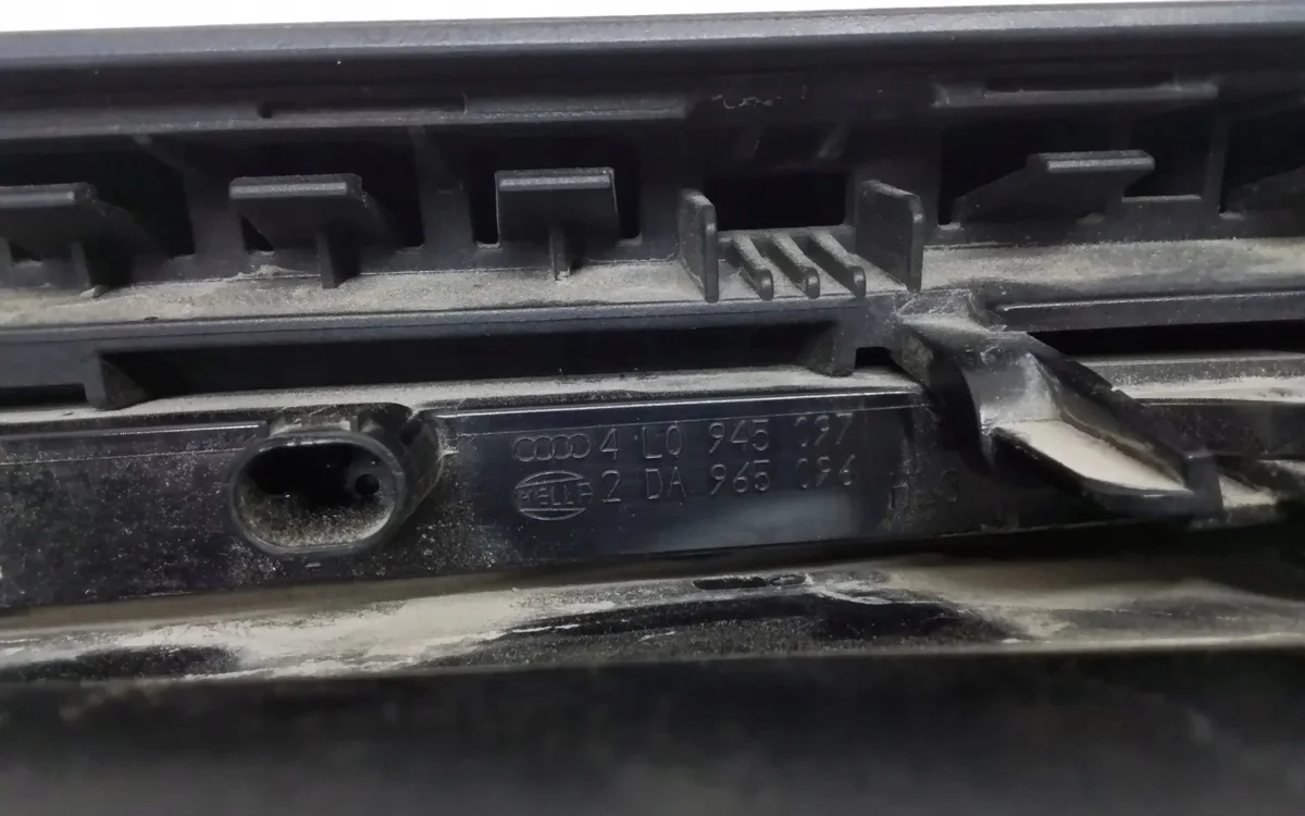 Spoiler maletero Porsche Cayenne 4L0945097 image 7