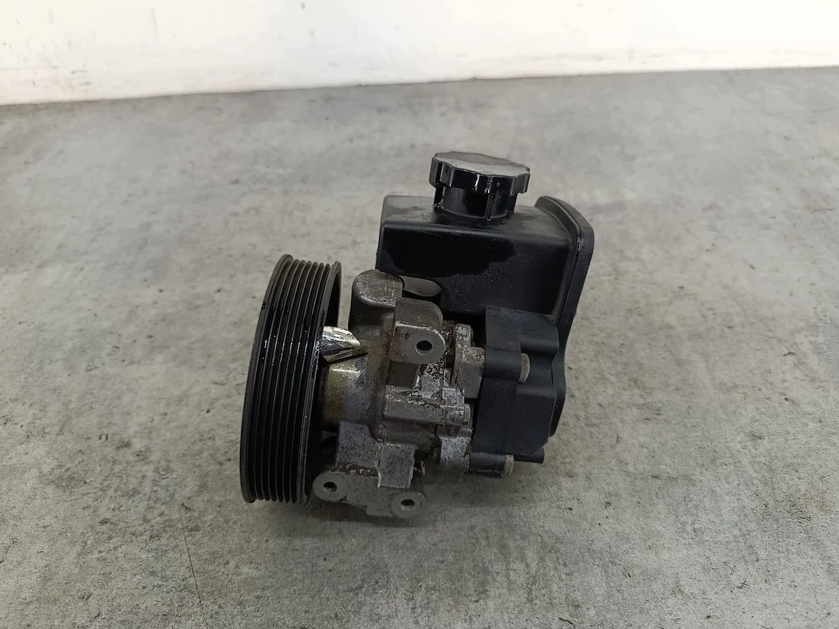 Power Steering Pump Mercedes-Benz C-Class W203 7692900521 ZF