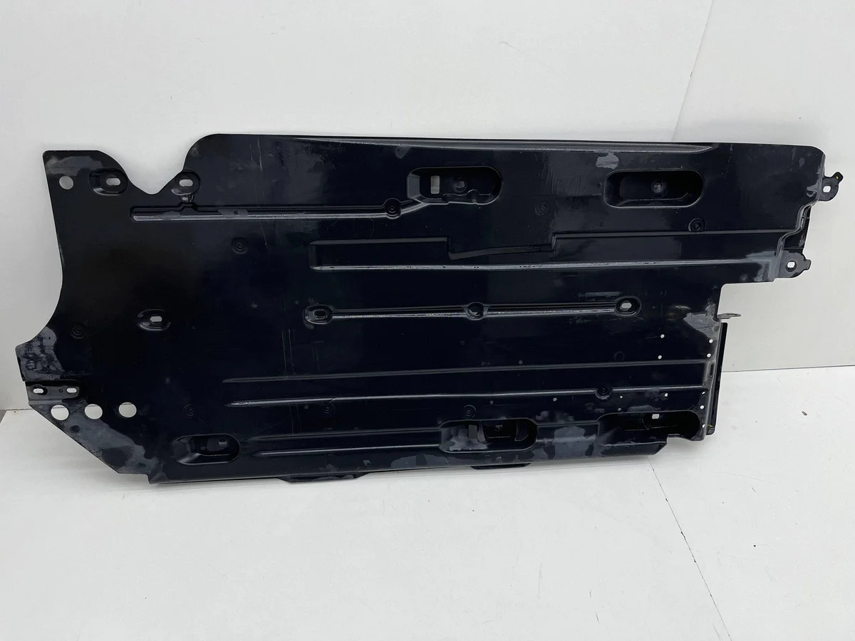 Opel Astra L Skydd Underrede Vänster 9832617680