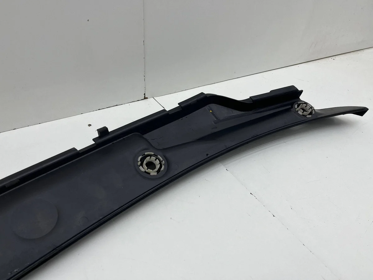BMW 2 F46 Skydd 7301015 image 4