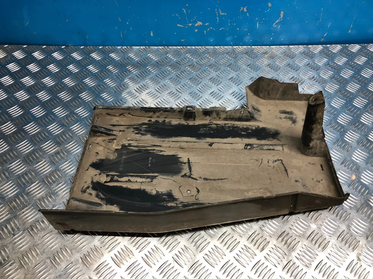 Copertura Pompa Carburante Mercedes W124 1244780437
