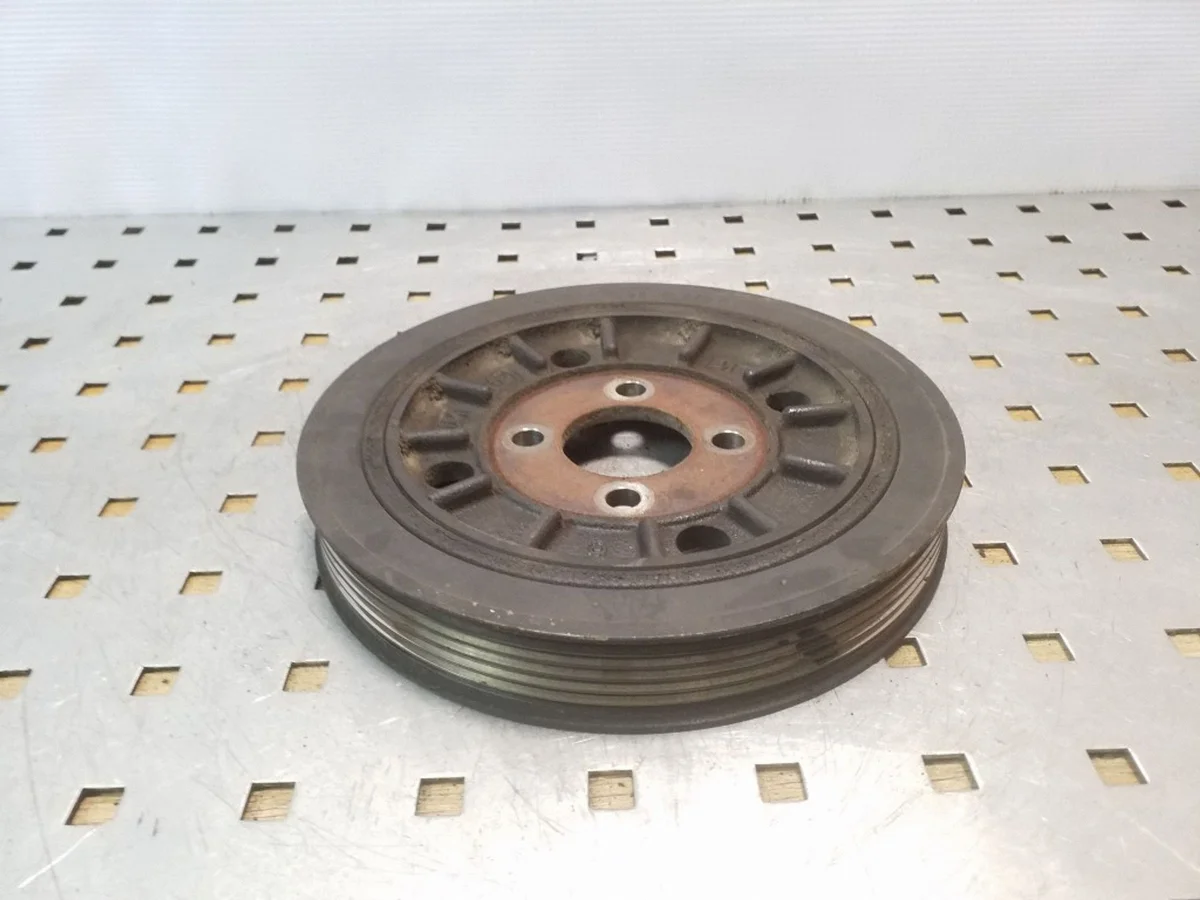 Chrysler Grand Voyager V kampiakselin hihnapyörä VAI4634