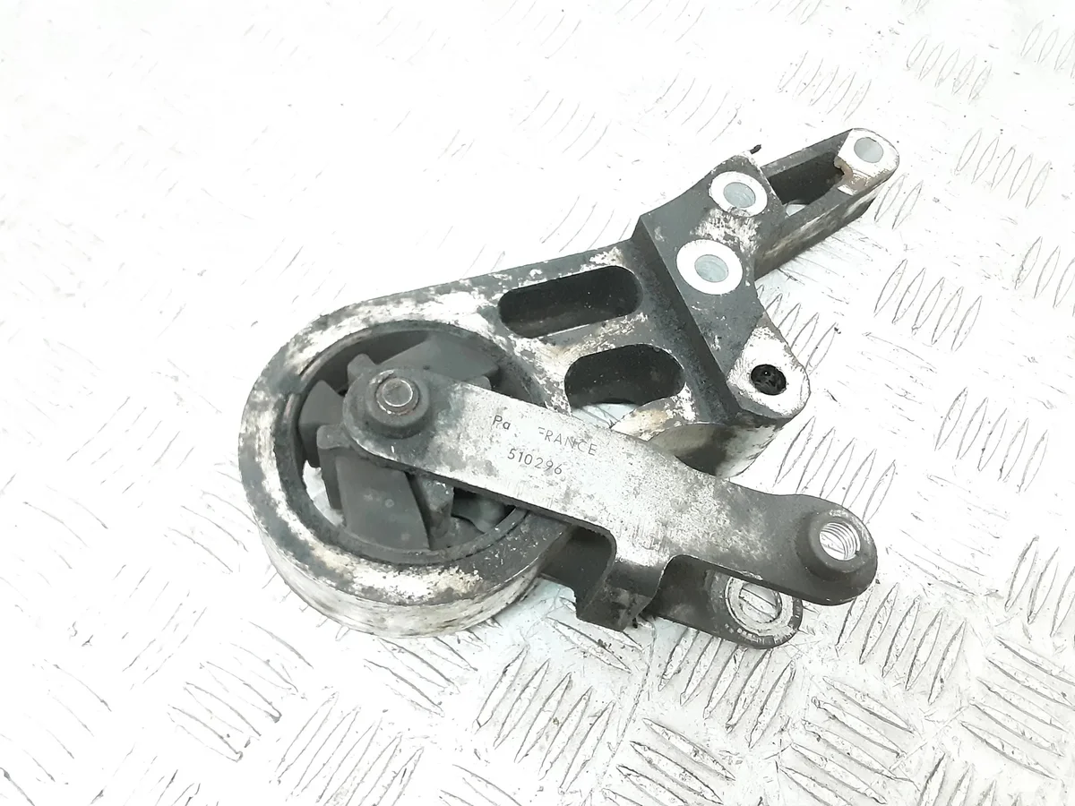 Motorfäste Volvo C30 S40 II V40 V50 D3 D4 D5 PL541786