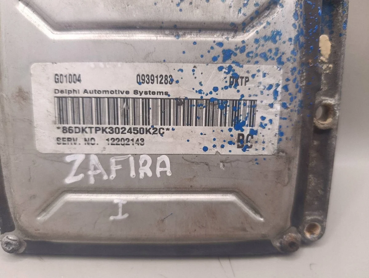 Engine Control Unit Opel Zafira A 12202143 image 3