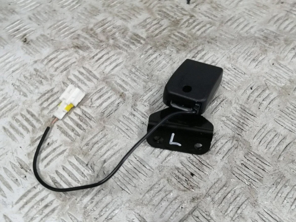 Boucle de ceinture arrière gauche Peugeot RCZ FRE67833