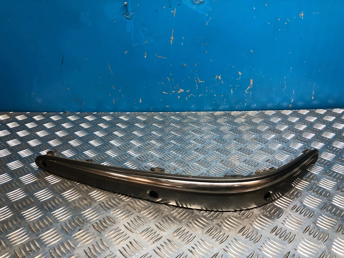 Mercedes W211 Sierlijst Bumper Links Voor PDC Chroom A2118850912