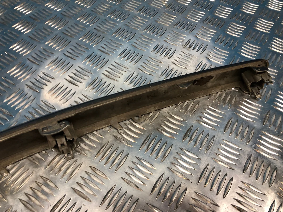 Moldura Parachoques Mercedes W211 Izquierda Delantera A2118850912 image 8