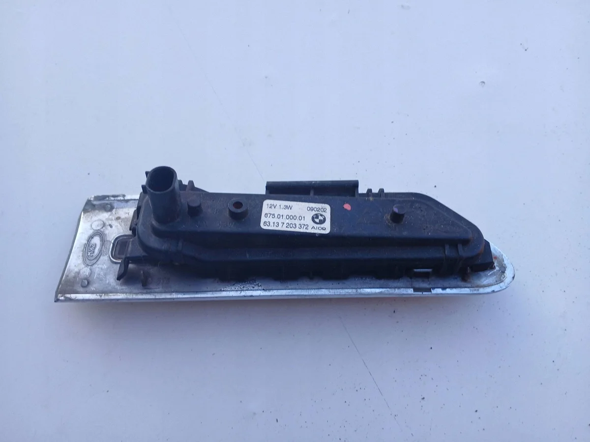 BMW 7 F01 F02 Richtingaanwijzer Spatbord Rechts Voor 6750100001