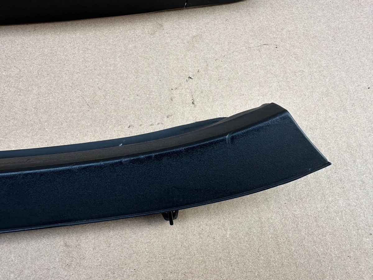 Opel Astra IV J Baguette de pare-brise 13280301