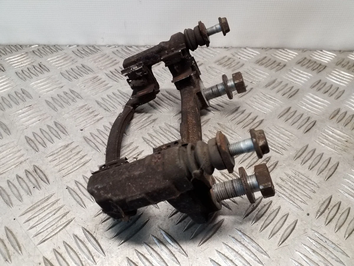Peugeot Boxer Rear Brake Caliper Bracket Left VAI59450