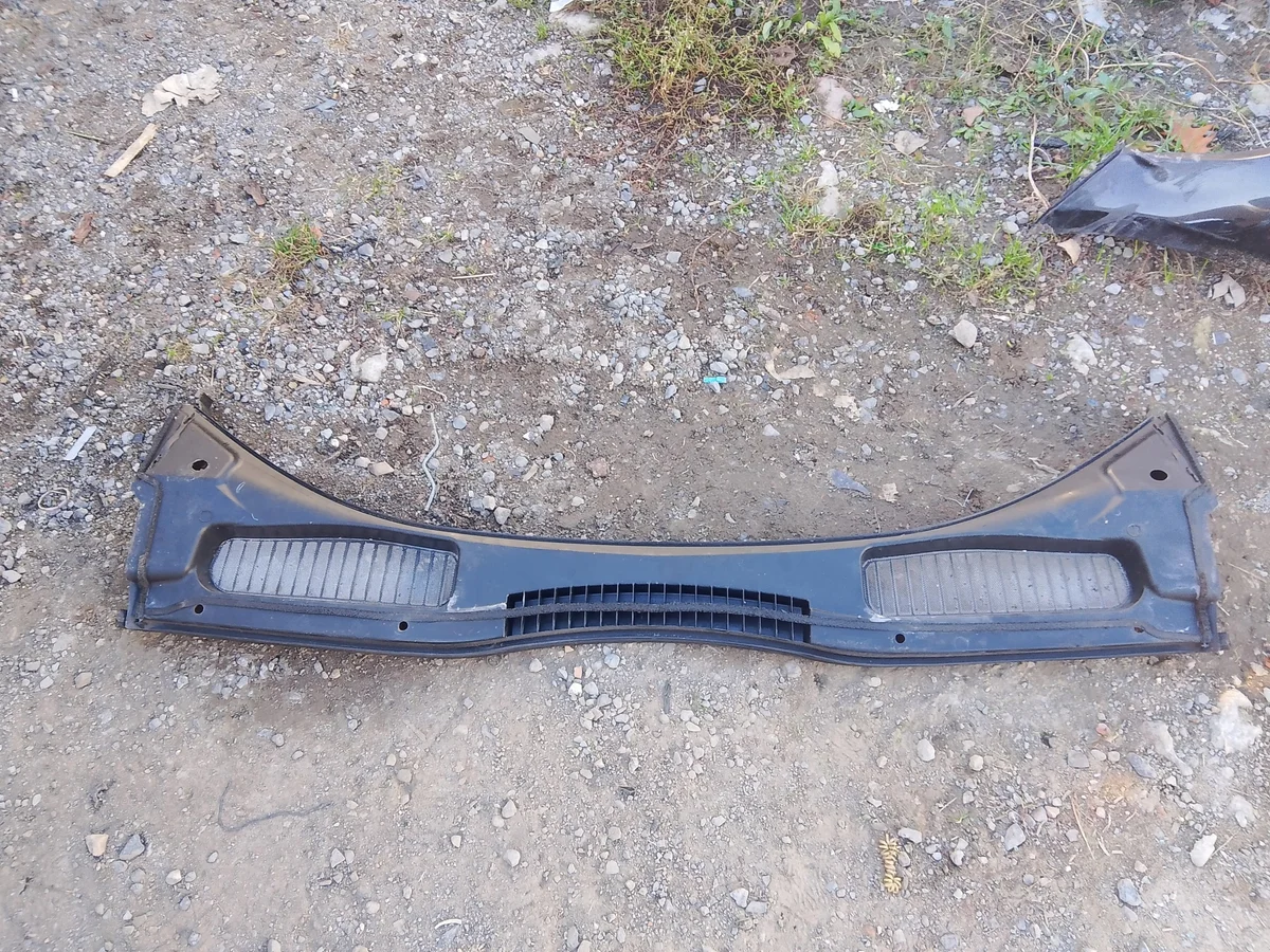 Calandre Ford C-MAX II AM51-R02216-AD 12-19