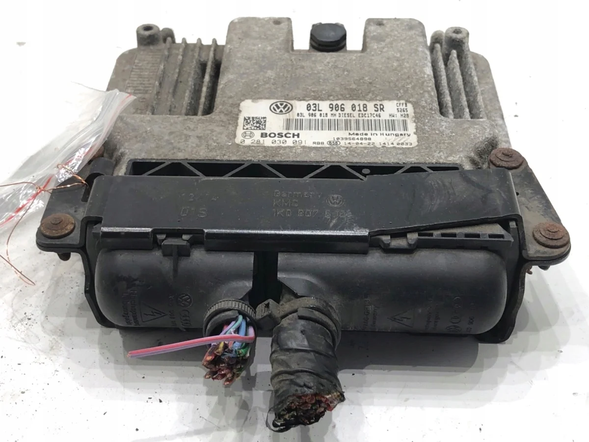 Ohjausyksikkö Škoda Superb II 2.0 03L906018SR image 3
