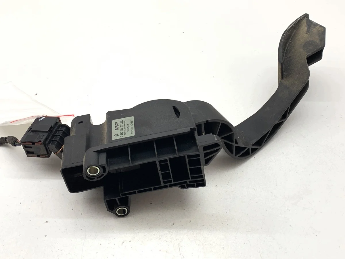 Kaasupolkimen potentiometri Fiat Doblo 51831864
