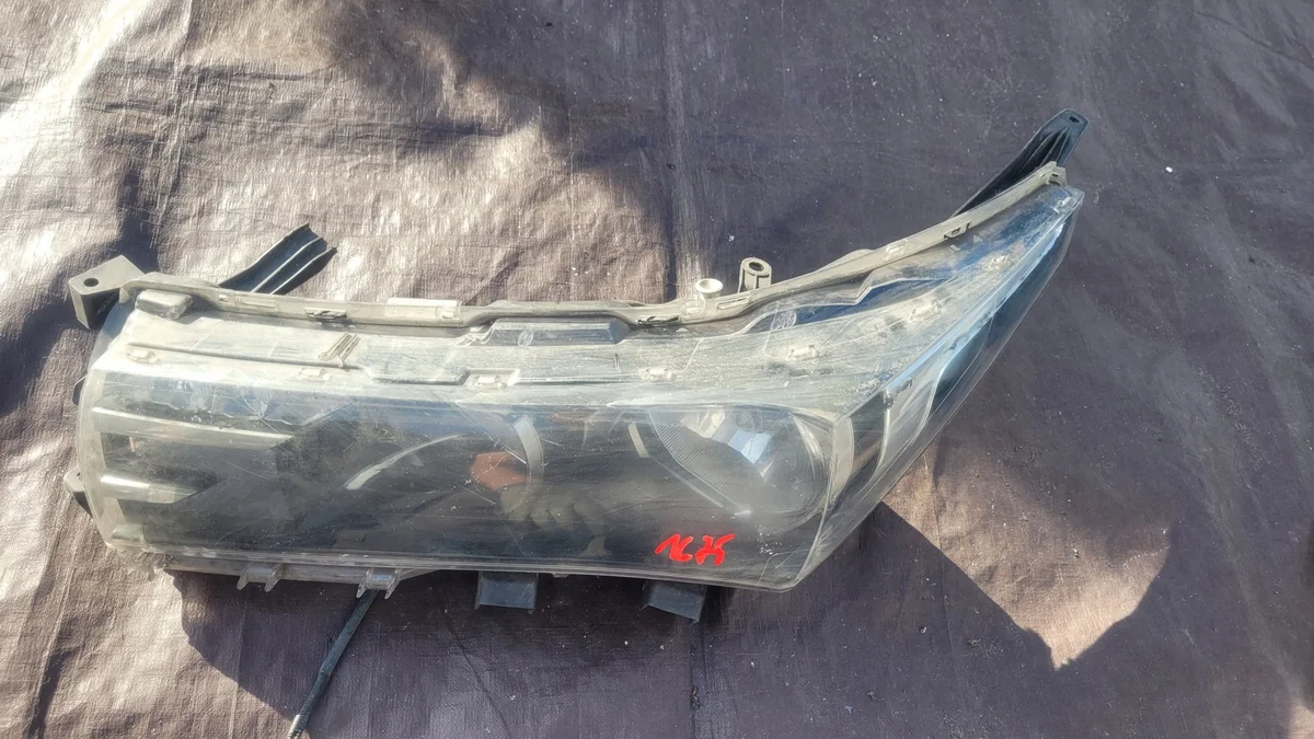 Koplamp links Toyota Corolla E160/E180 81170-02E71-00MIH81675 image 5