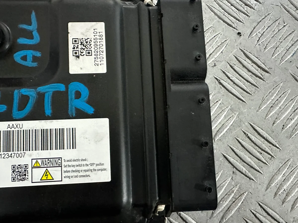 Engine Control Unit Opel Astra J 1.7 CDTI 55579443 image 5