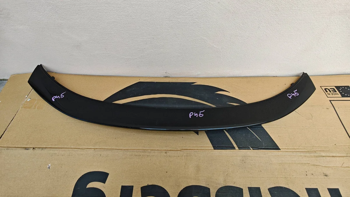 Spoiler arrière Toyota C-HR 76812F4120