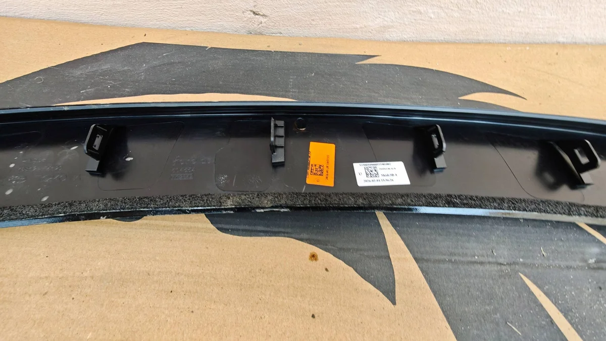 Toyota C-HR Heckspoiler 76812F4120 thumbnail 6