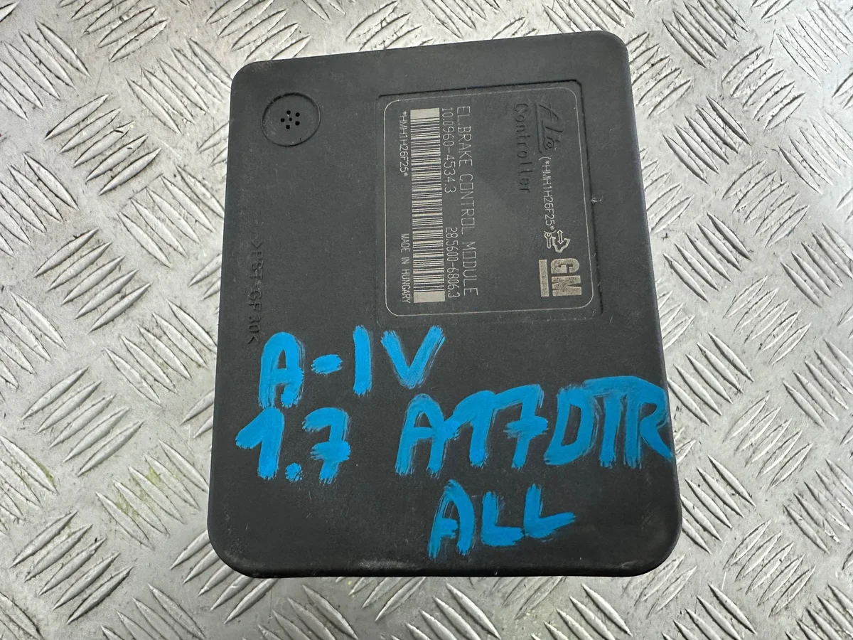 Ohjausyksikkö Opel Astra J 1.7 CDTI 13370782 image 5