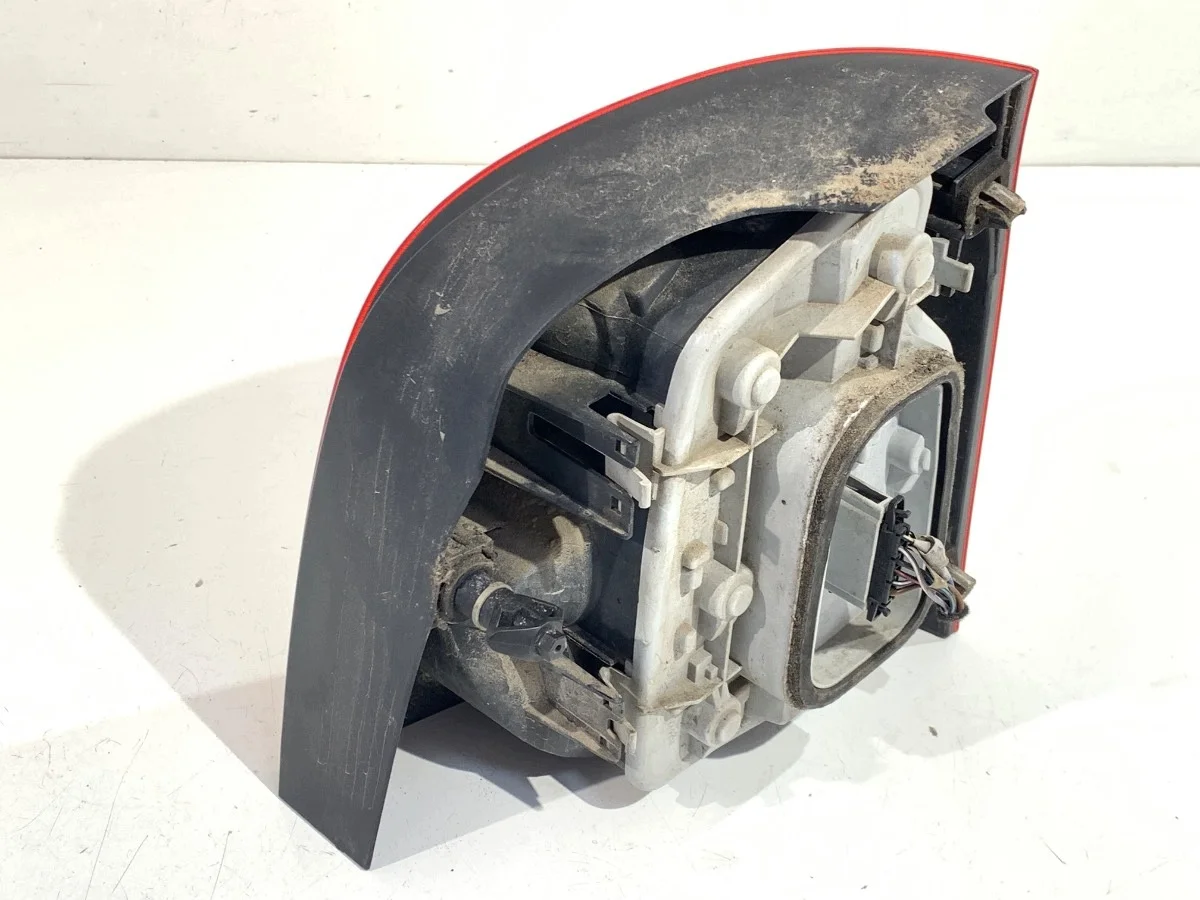 Fanale posteriore sinistro VW Polo IV 9N