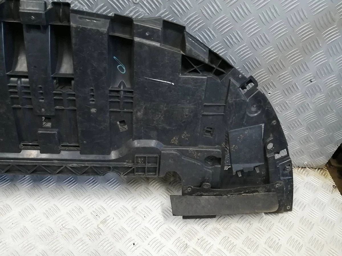 Cache sous pare-chocs Renault Megane IV 622355835R