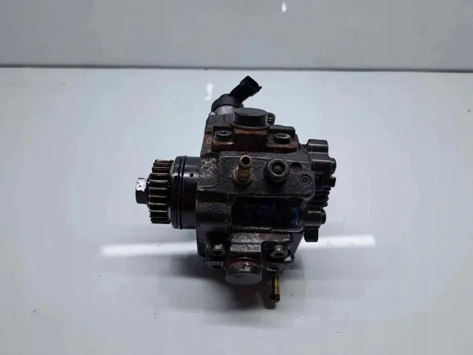 Tryckpump Nissan Renault 2.0 DCI 8200934657
