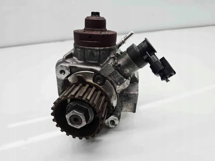 Ford Fiesta Mk7 polttoainepumppu 9688499680 image 5