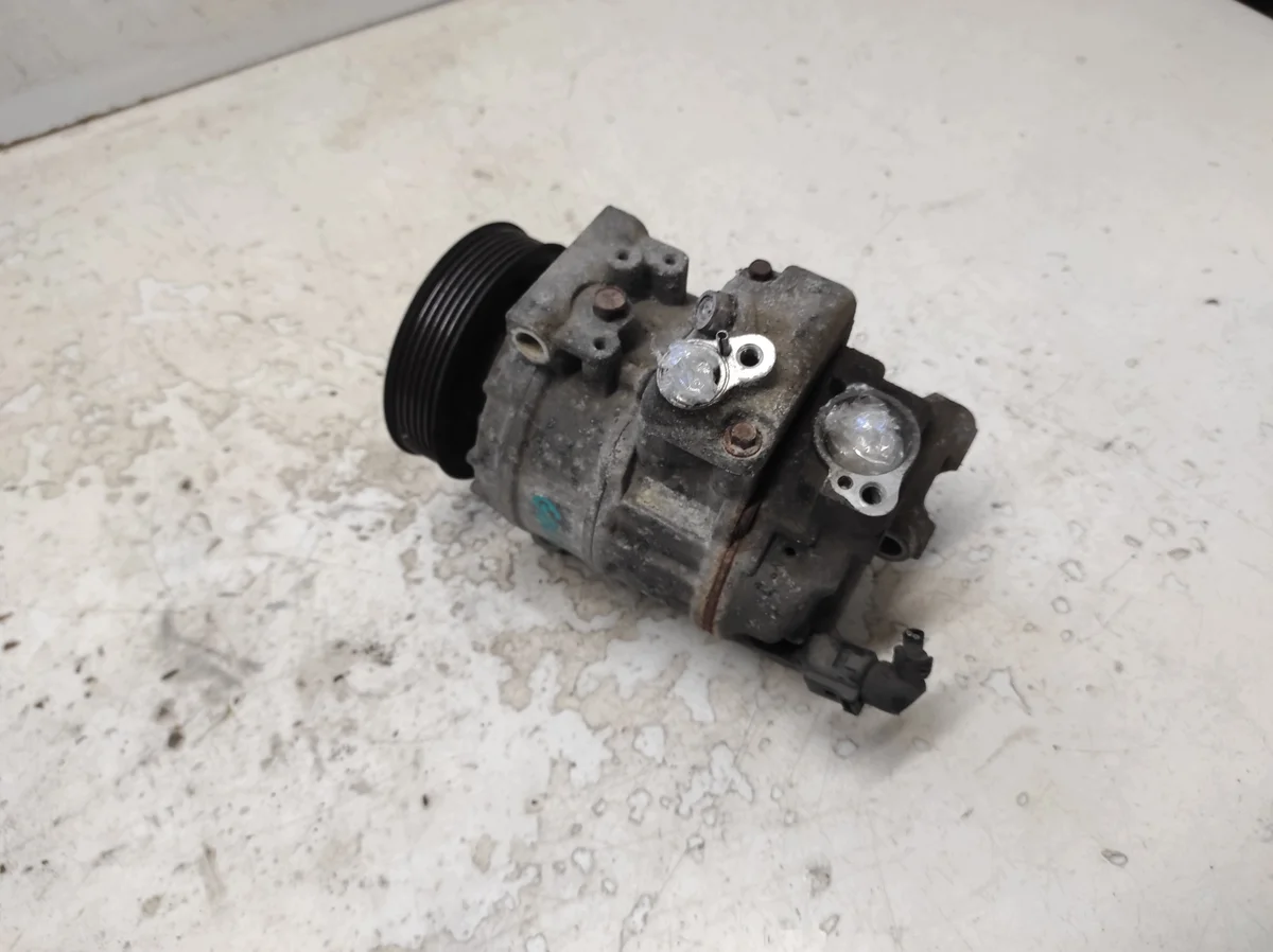 VW Golf V Airconditioning Compressor thumbnail 4
