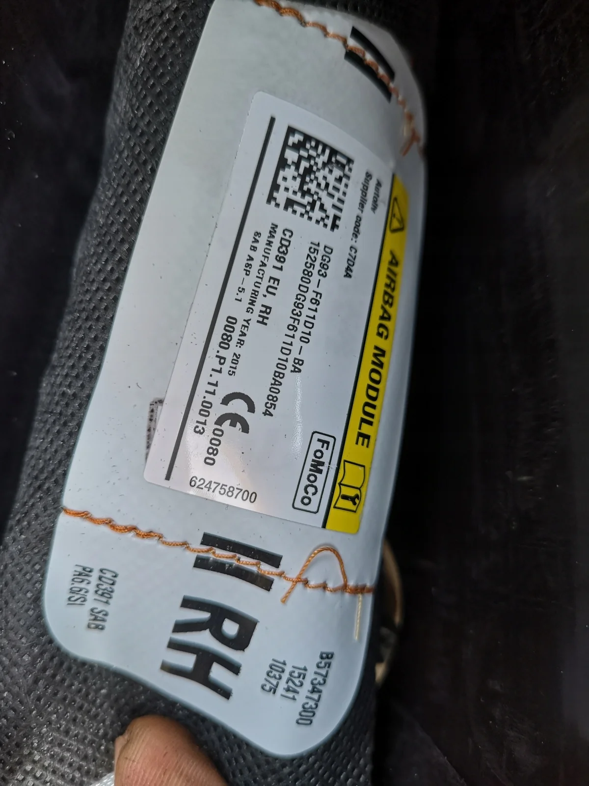 Turvatyyny Ford Mondeo MK5 oikea DG93-F611D10-BA