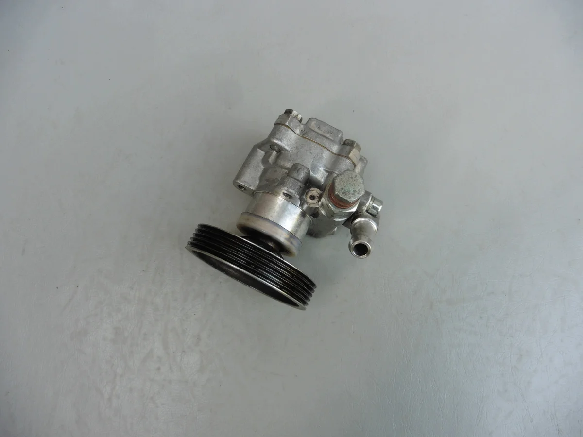 Servostyrningspump TATA Indigo 1.4D 11B28240