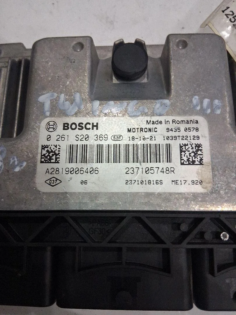 Renault Twingo III computer 237105748R