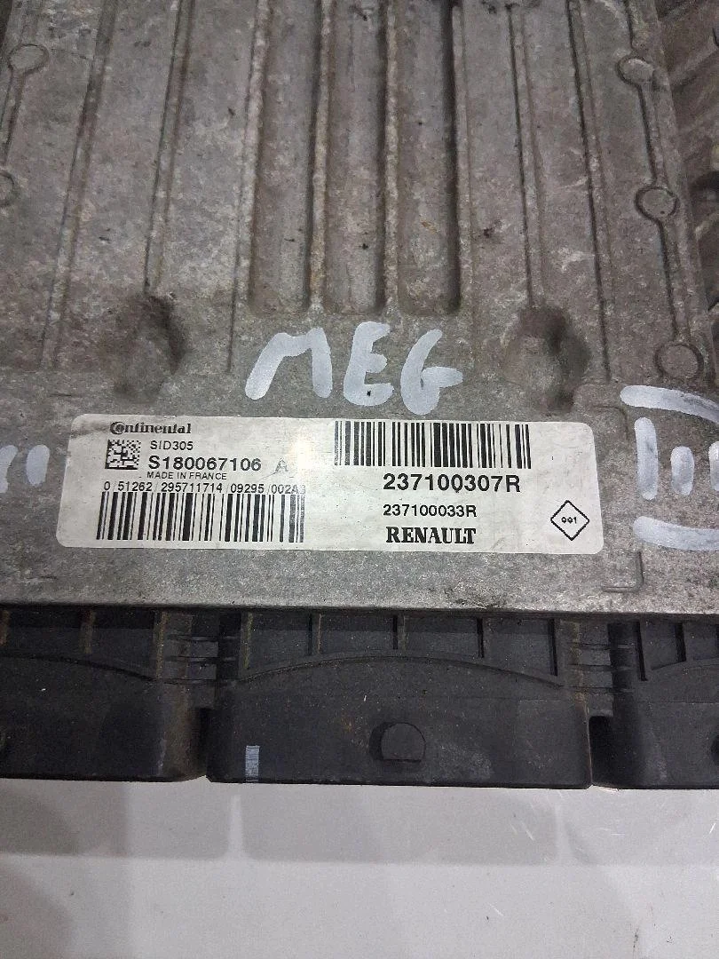 Renault Megane III computer 237100307R