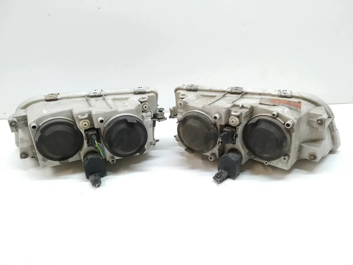 Faro Volvo V40 I 30899878