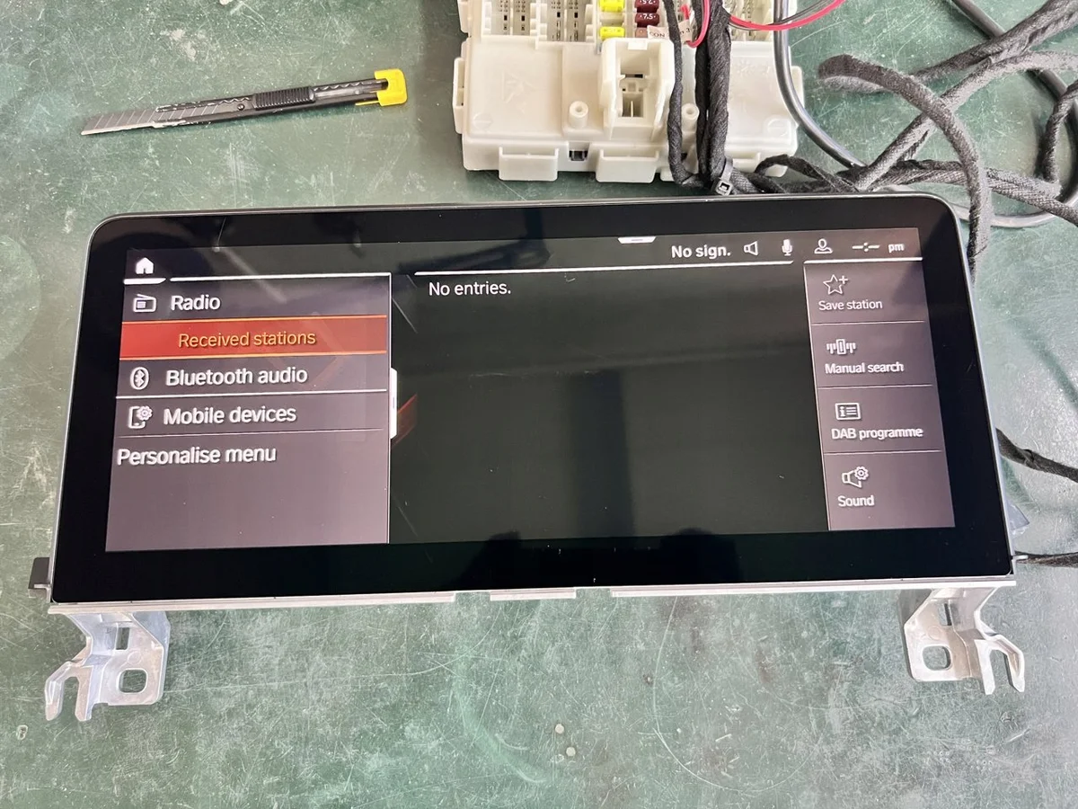 Monitor de navegación BMW iX3 G08 5A42088 RHD