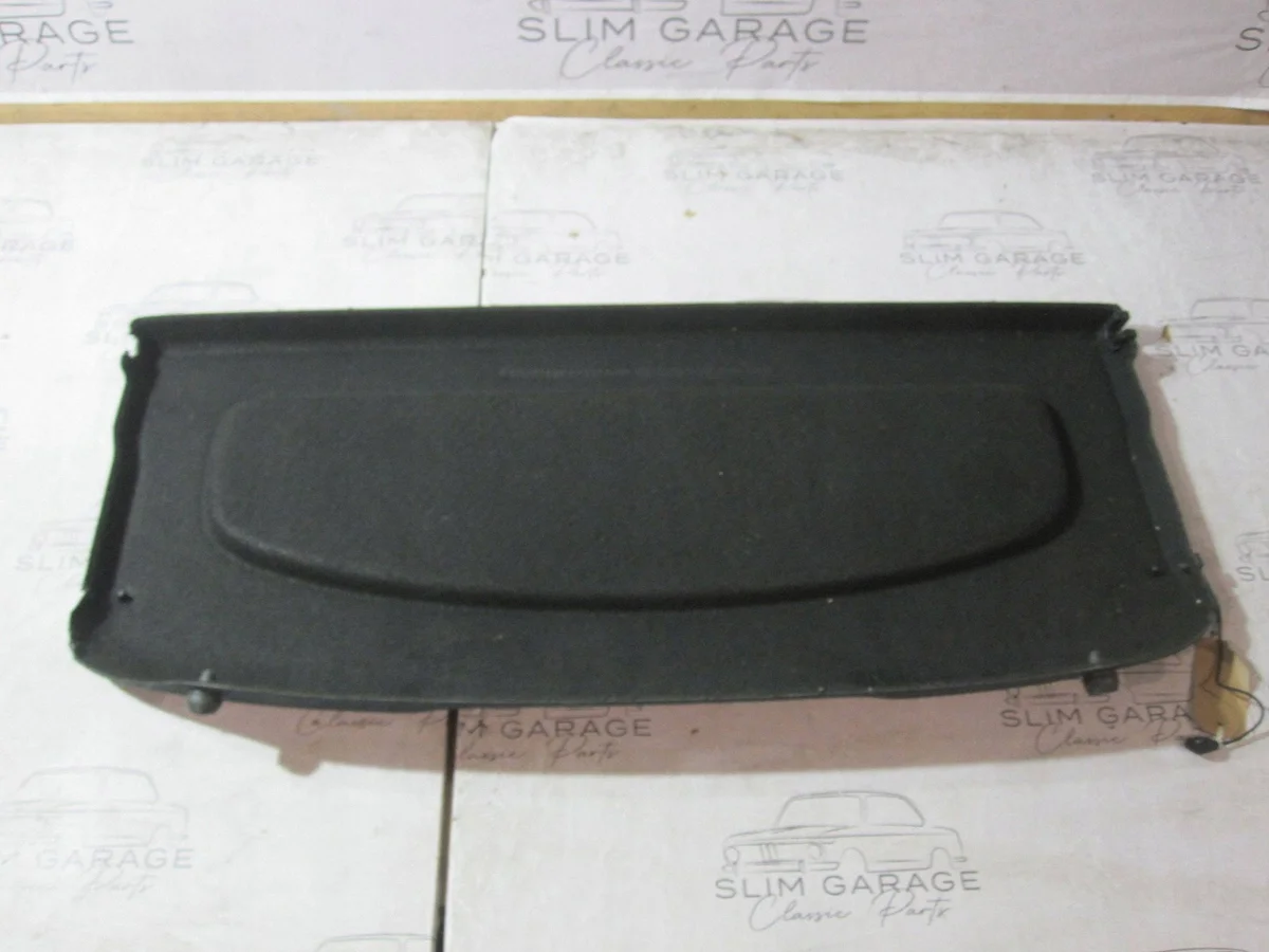 Étagère arrière Ford AM51-R46506-AD