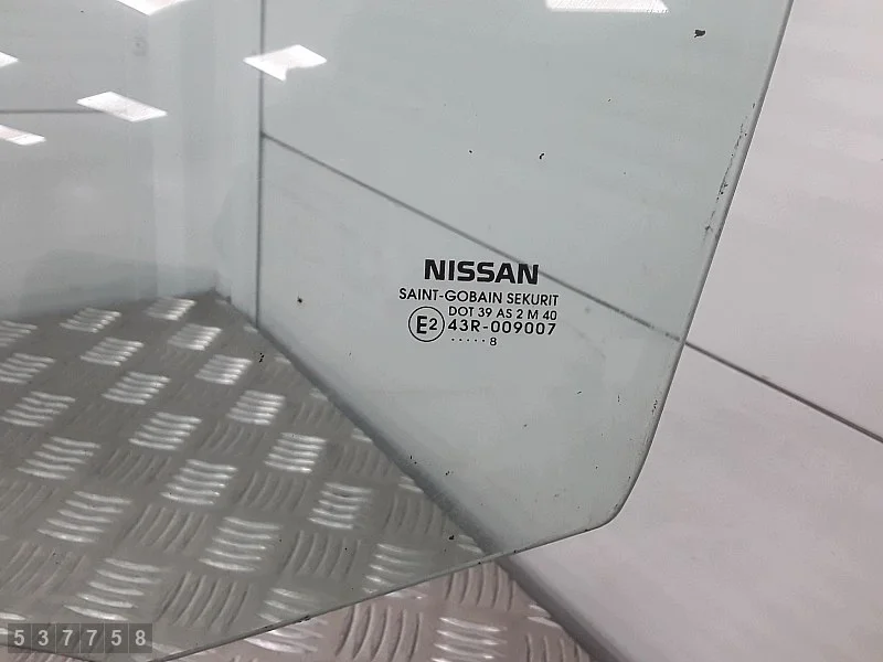 Nissan Leaf Ovlas - Käytetty lasi image 3