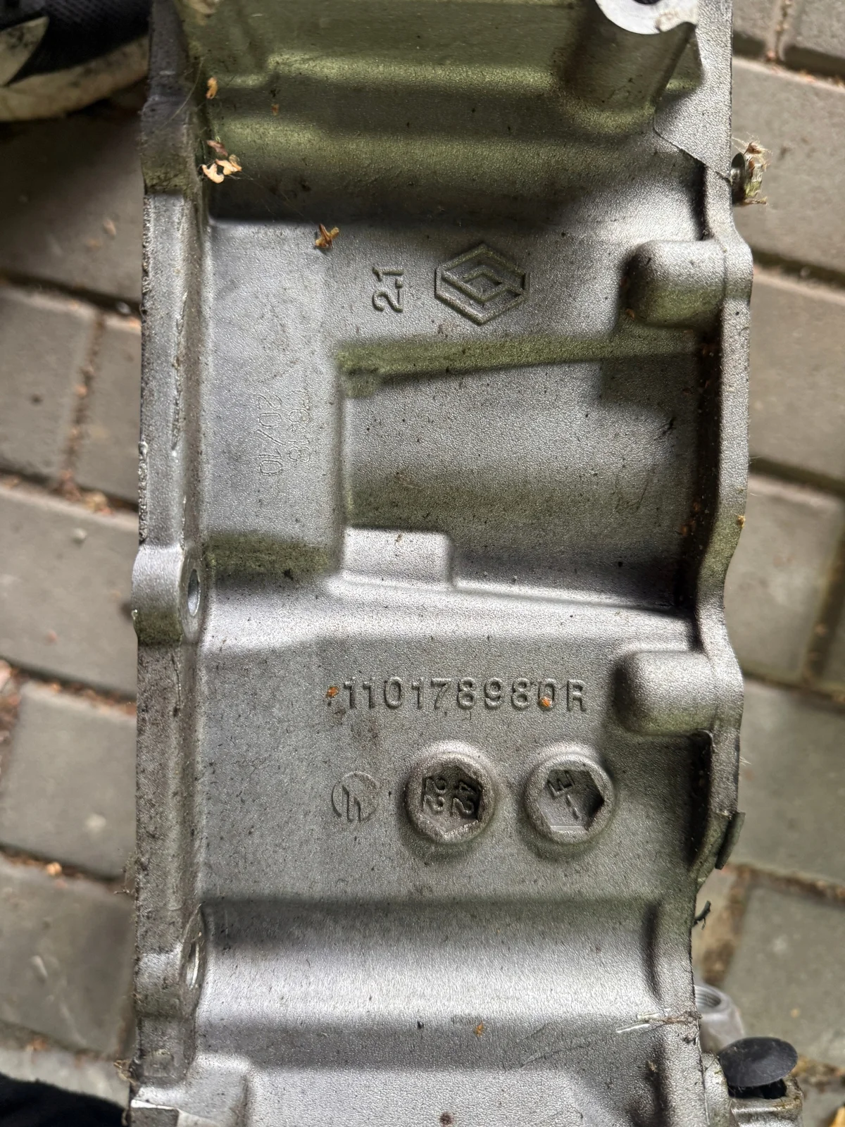 Cárter Renault 1.3 TCE OE 110178980R