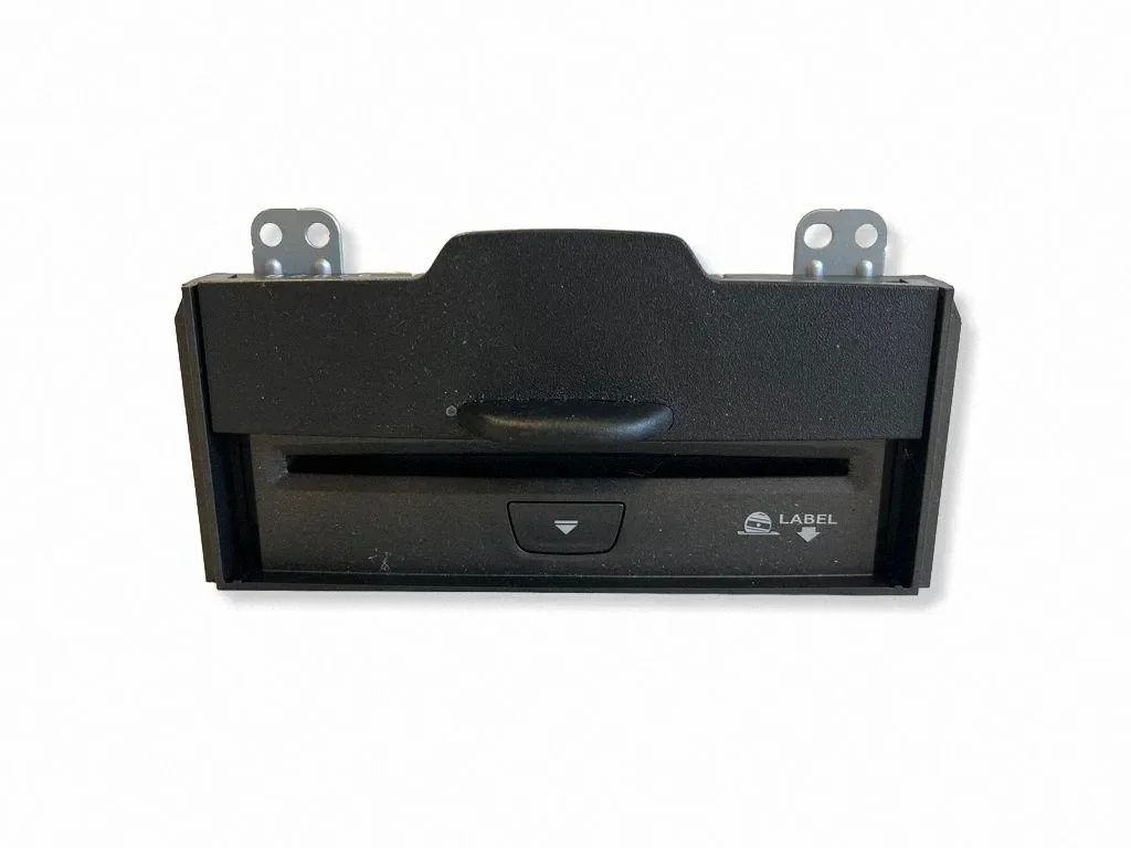 CD-vaihtaja JEEP CHEROKEE (KL) 0053353591