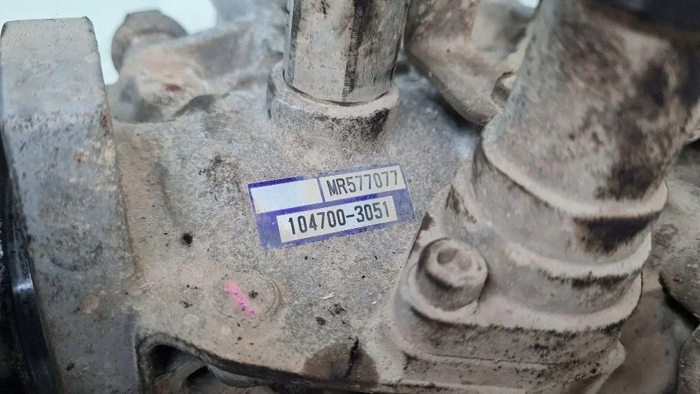 Mitsubishi Fuel Pump MR577077 image 8