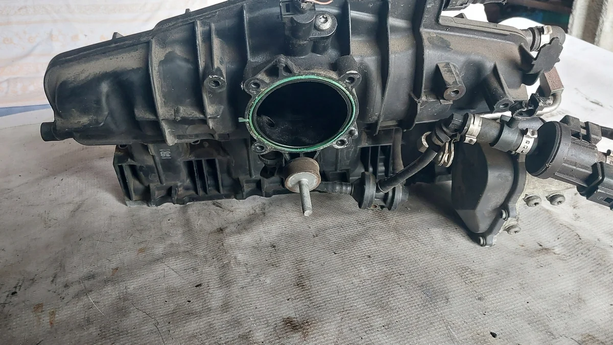 Audi A4 B7 imusarjan säädin 06D133185L
