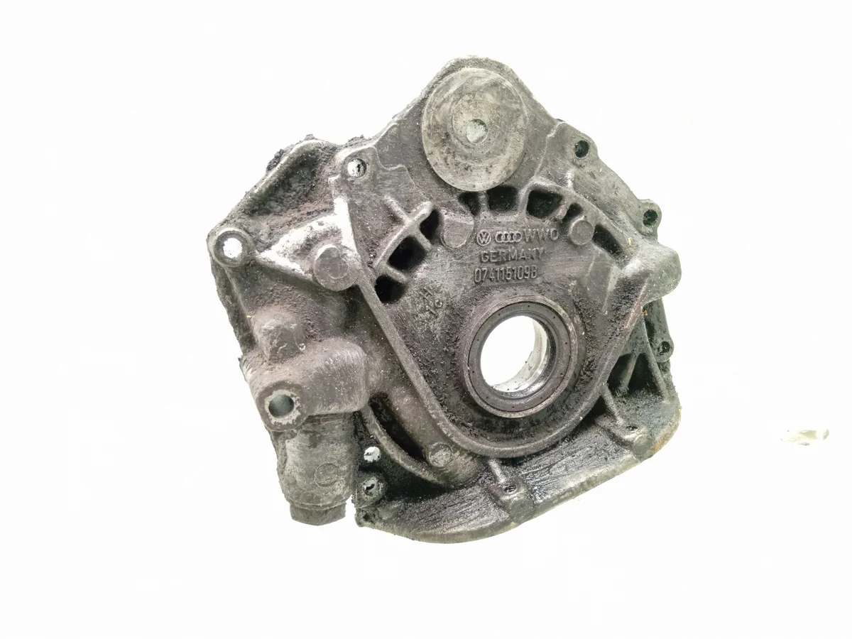Oliepomp Audi A6 S6 C4 4A 074115109B