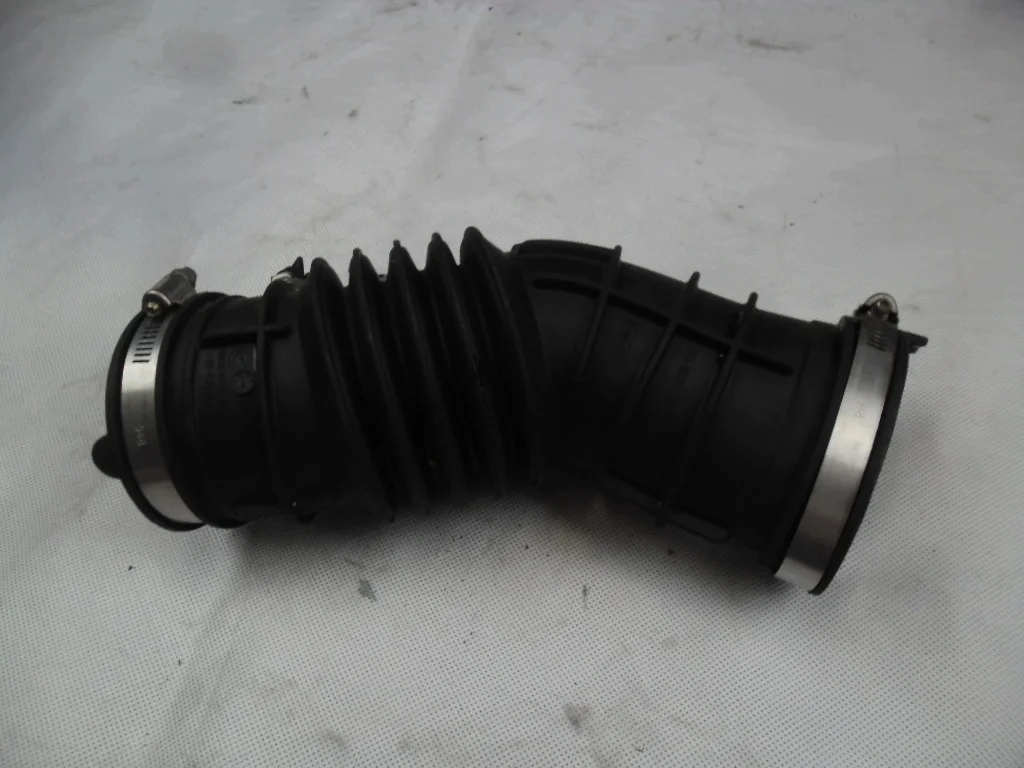 Ilmanotto putki Ford Focus C-Max Kuga F1F1-9R504-AB