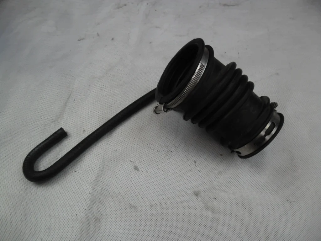 Tubo Aria Ford Mondeo MK5 Fusion 2.5 DS73-9R504-BB