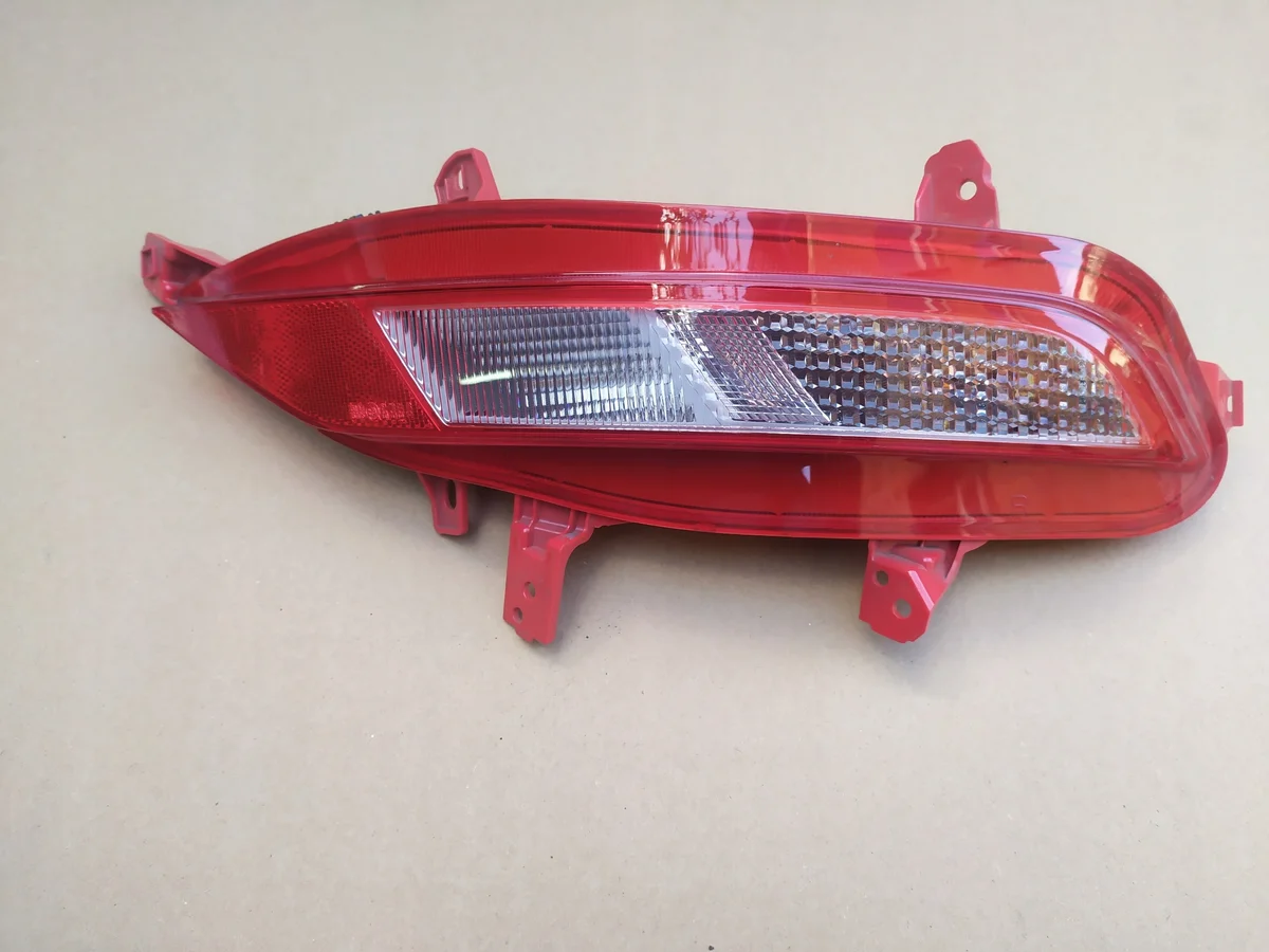 Luz de Nevoeiro Traseira Direita Hyundai Tucson NX4 92406N7000