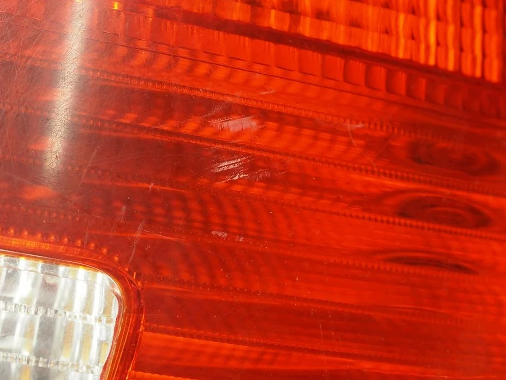 Takavalo oikea Skoda Fabia II 5J6945096A image 4